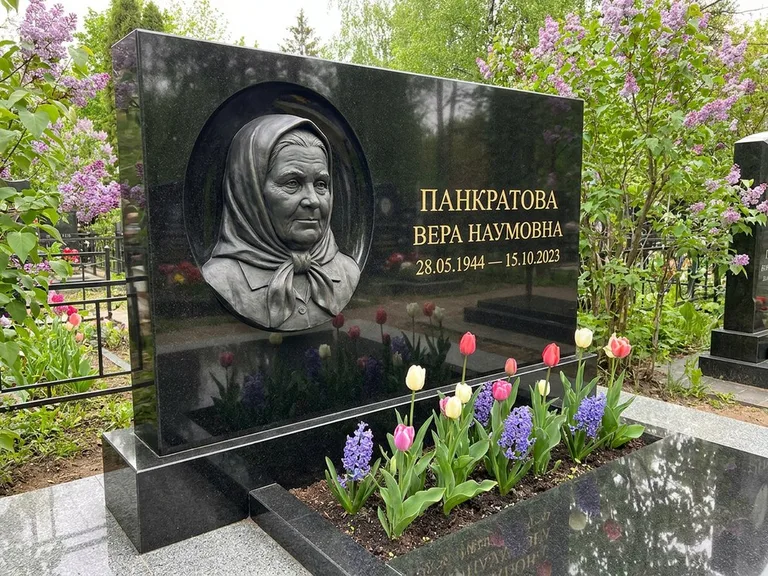 Памятник с барельефом — выполненная работа 26 в Нижнем Новгороде