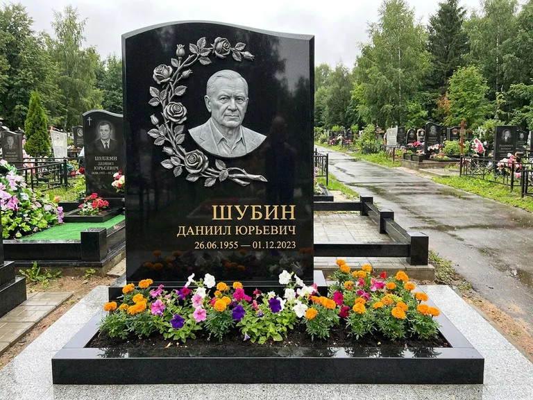 Памятник с барельефом — выполненная работа 34 в Нижнем Новгороде