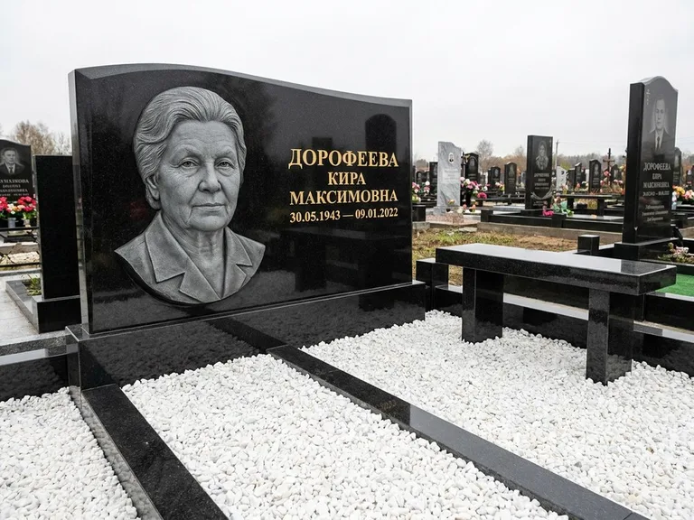 Памятник с барельефом — выполненная работа 41 в Нижнем Новгороде