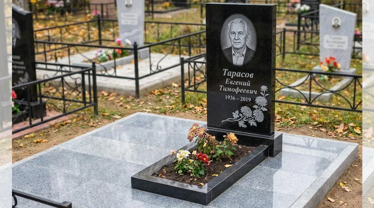 Памятник с гравировкой хризантем — выполненная работа «Тарасов» в Нижнем Новгороде