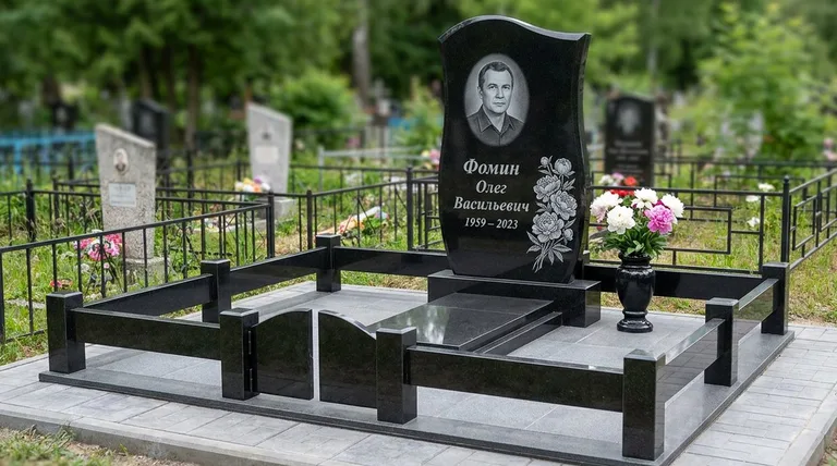 Памятник с гравировкой пионов — выполненная работа «Фомин» в Нижнем Новгороде