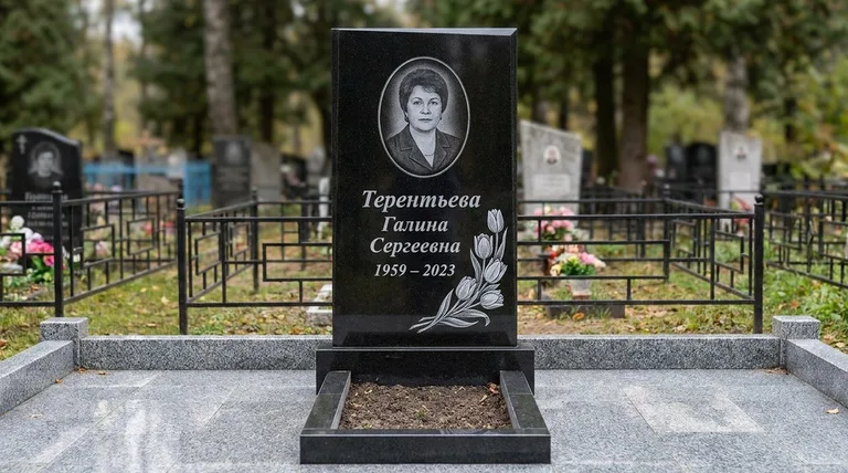 Памятник с гравировкой тюльпанов — выполненная работа «Терентьева» в Нижнем Новгороде