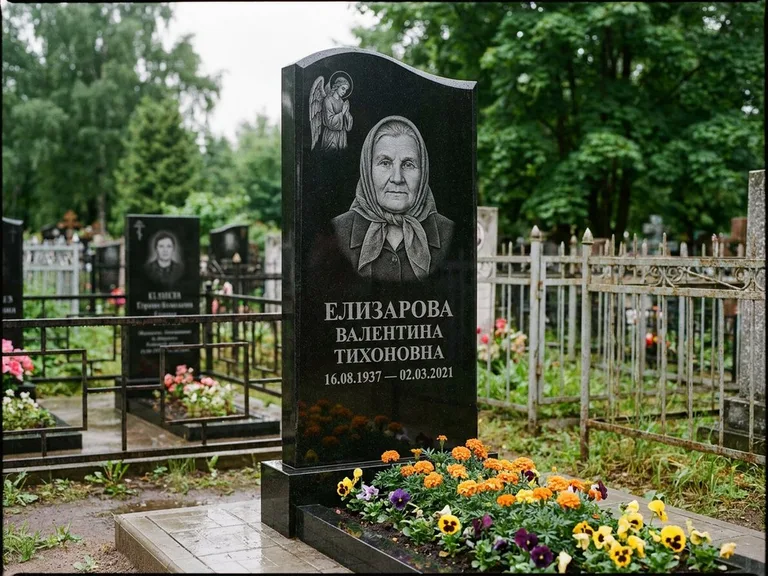 Памятник с гравировкой ангела — гравировка ангела с голубем по диагонали стелы, работа «Пантелеева» в Нижнем Новгороде