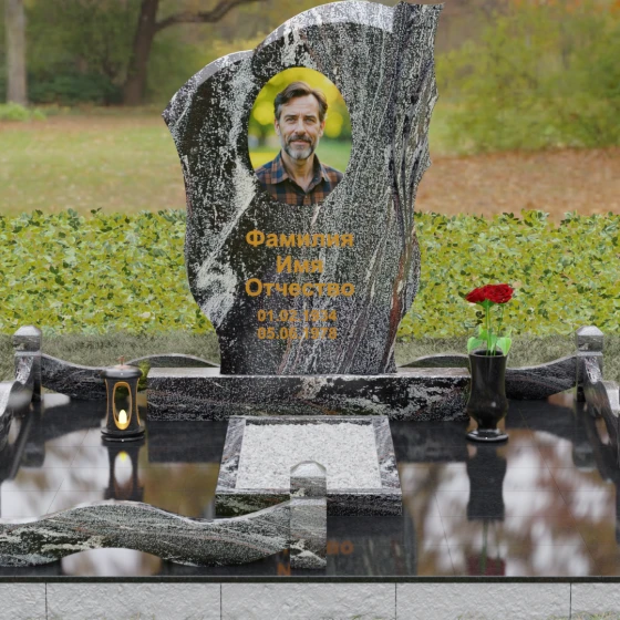 Гранитный монумент с драпировкой и волнообразным верхом, гранит амфиболит, вид 2