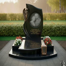 Гранитный вертикальный памятник на двоих - ПН715